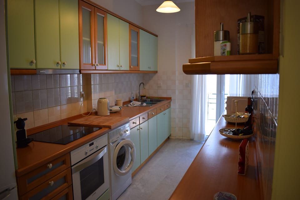 KITCHEN 1