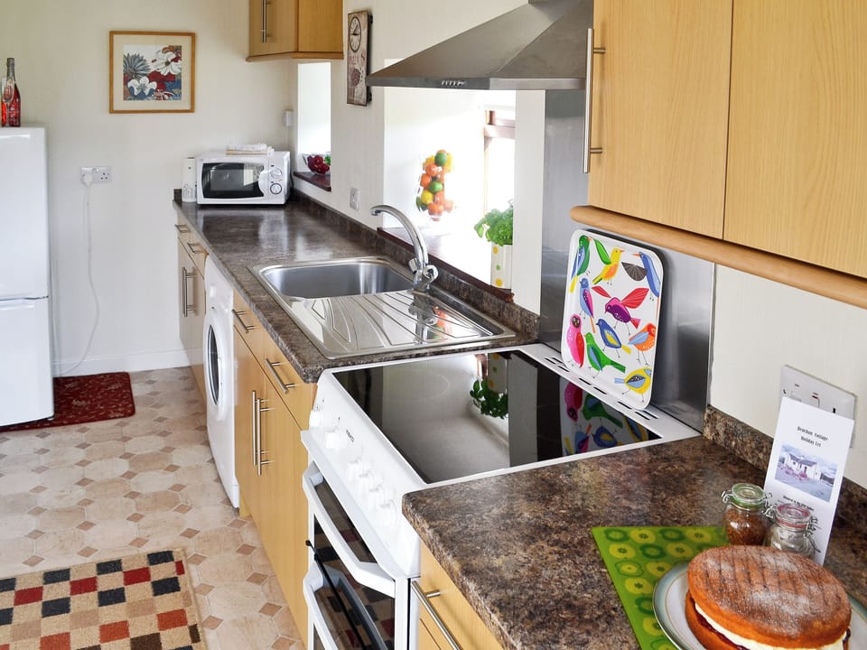 Kitchen/diner | Beuchan Cottage - Beuchan Farm, Keir Mill, Thornhill