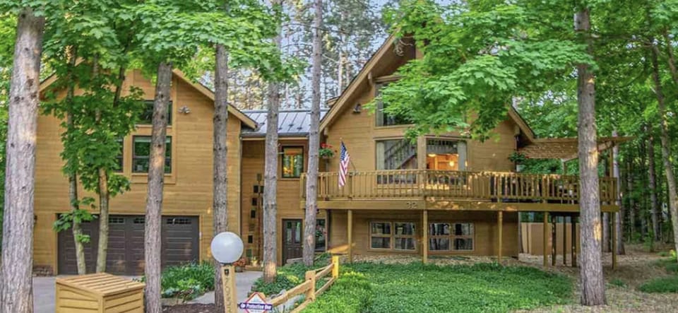 Big Buck Chalet

