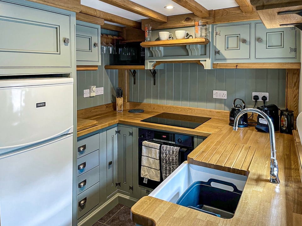 Kitchen | Johnsons Cottage - Johnsons Cottages, Taddington, near Buxton