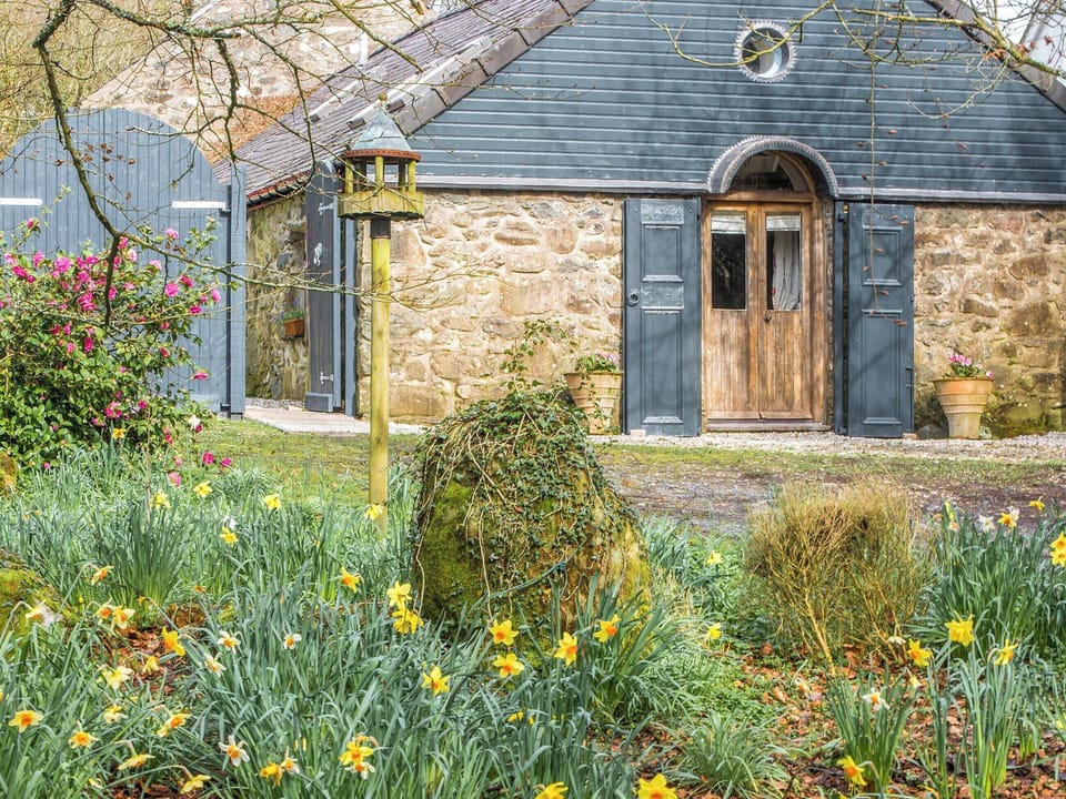 Exterior | Ty Hir - Llyn Peninsula Holiday Cottages, Garndolbenmaen, near Porthmadog