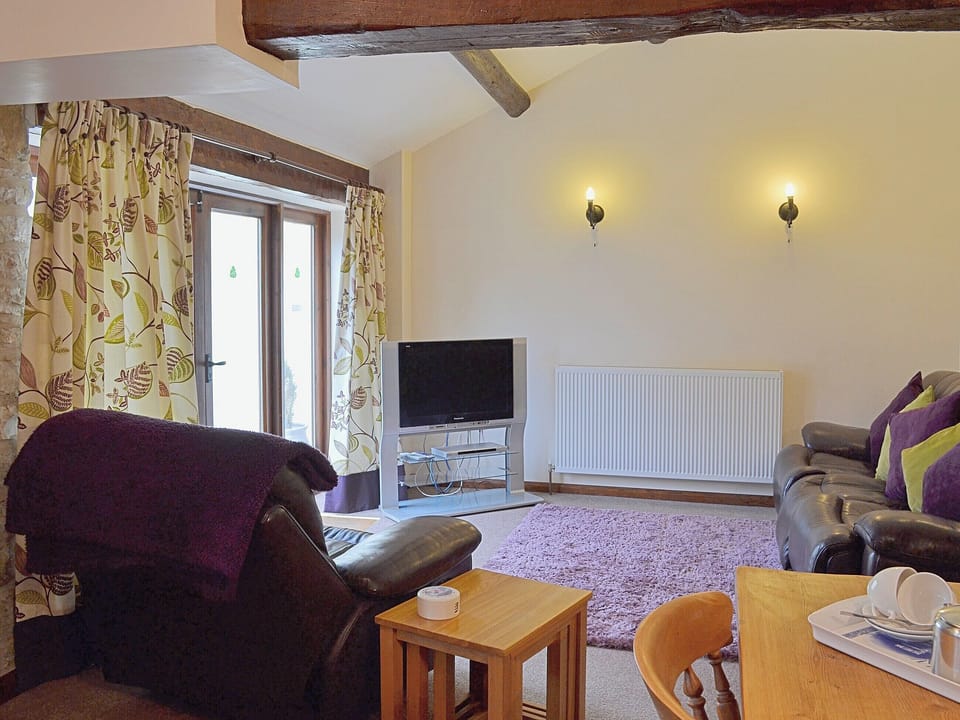 Open plan living/dining room/kitchen | Elm Tree Cottage, Kirkbymoorside