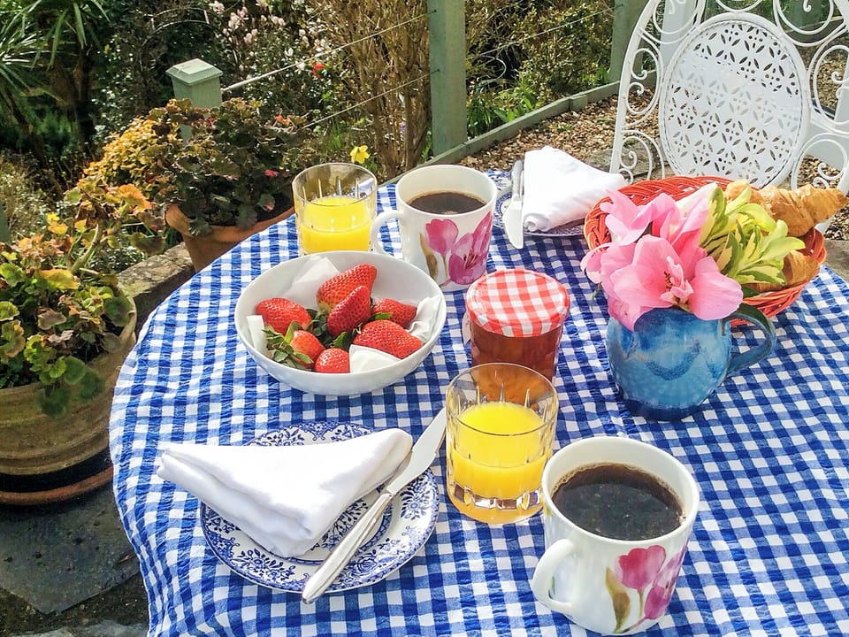 Beautiful garden | The Cabin, Dartmouth