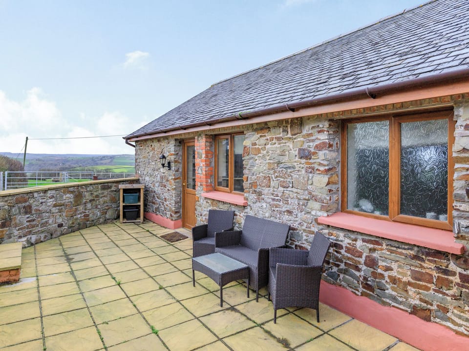 Outdoor area | The Cartlinhay - Oldiscleave Farm Cottages, Bideford