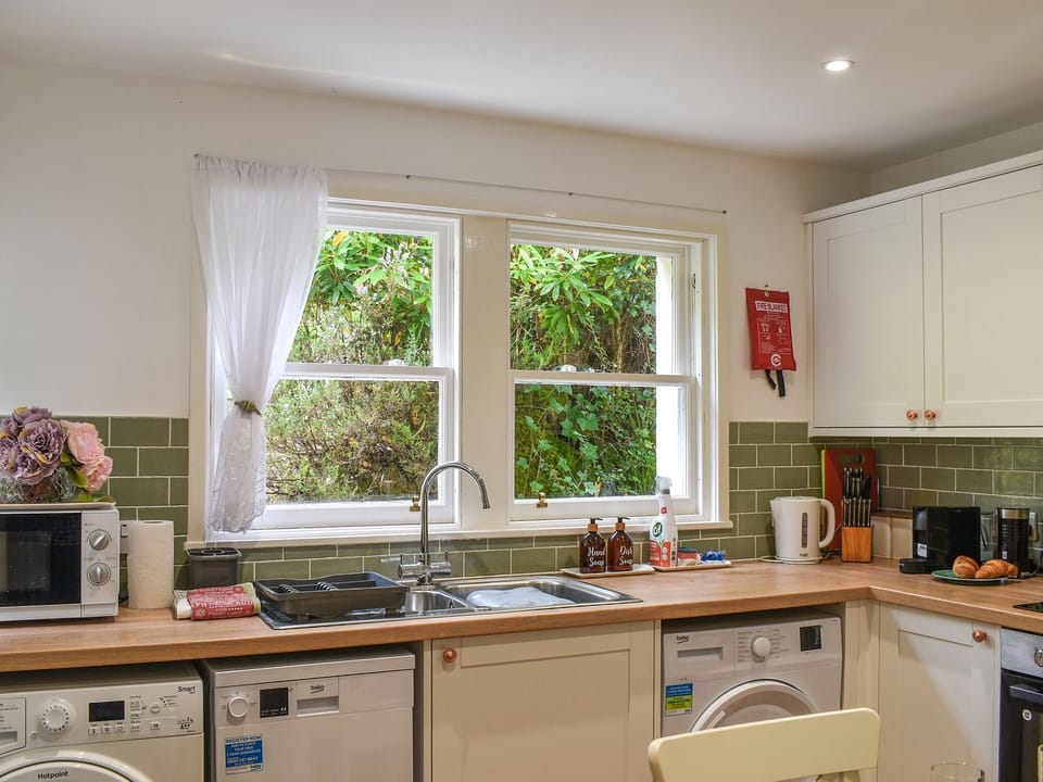 Kitchen/diner | Dunvarrich Cottage, Kyle of Lochalsh