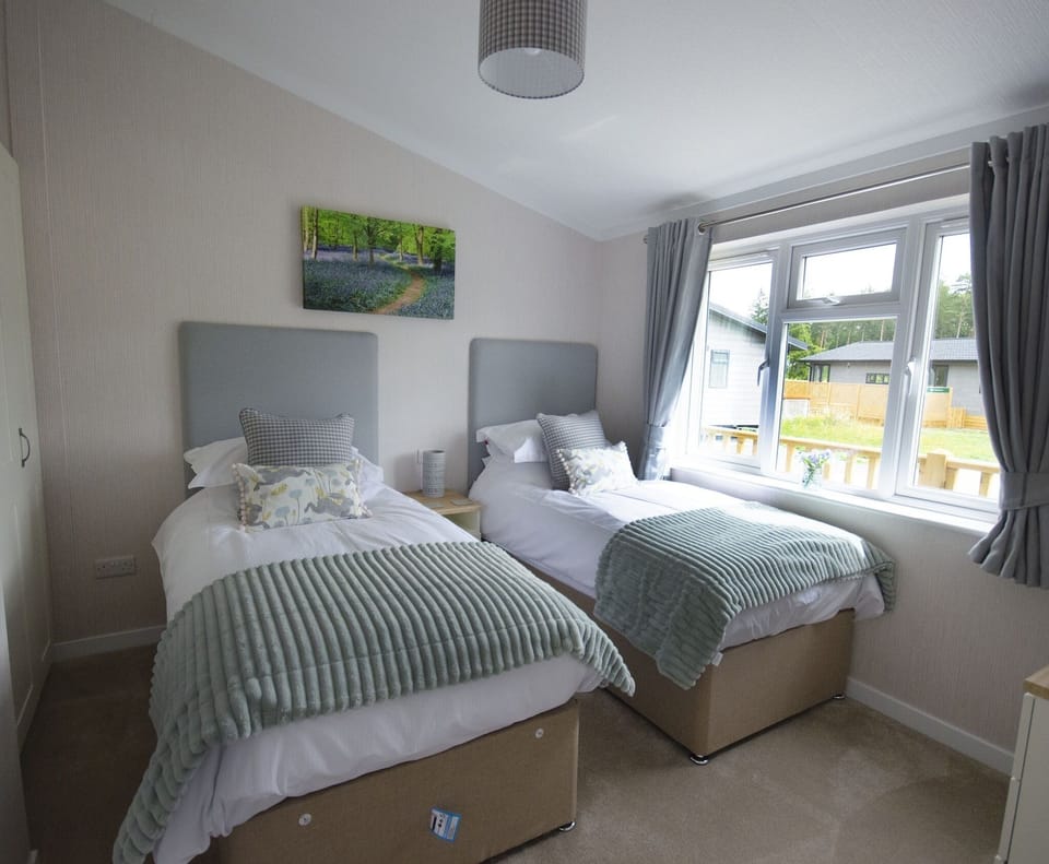 Twin Bedroom