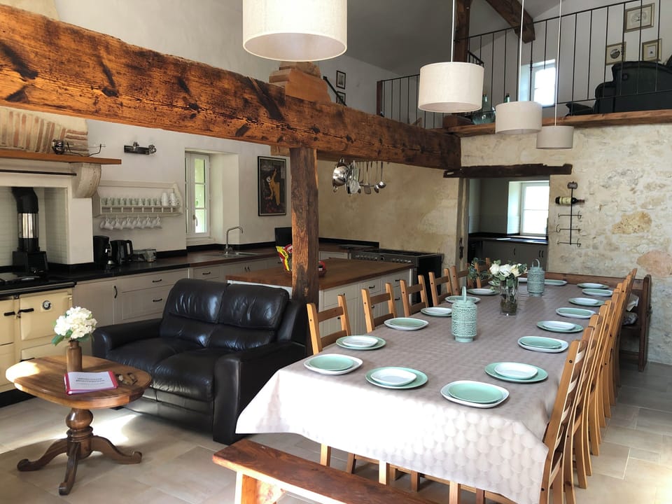 Villa Kitchen and dinning