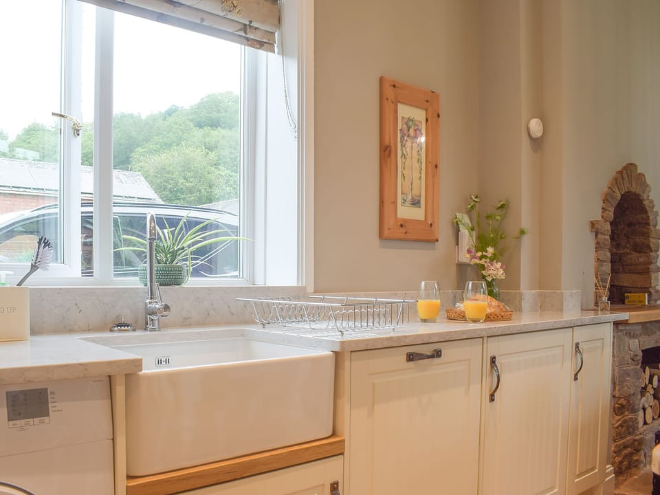 Kitchen | The Woodshed, Letton