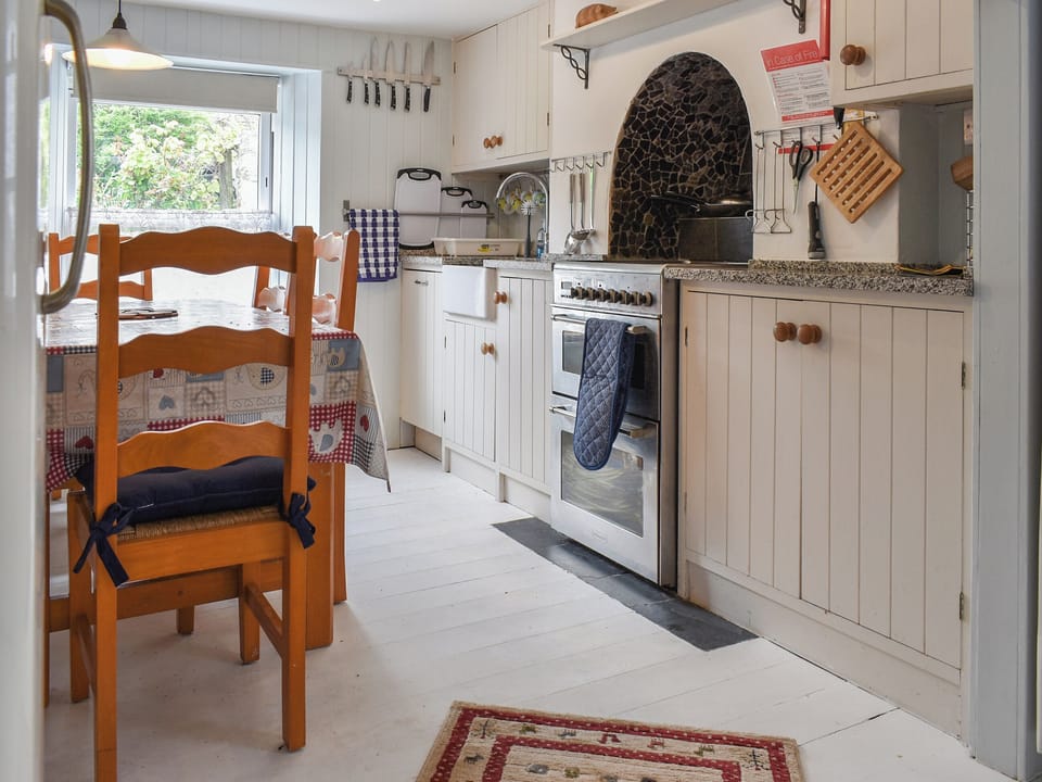 Kitchen/diner | Zion Cottage, Goran Haven, near St Austell