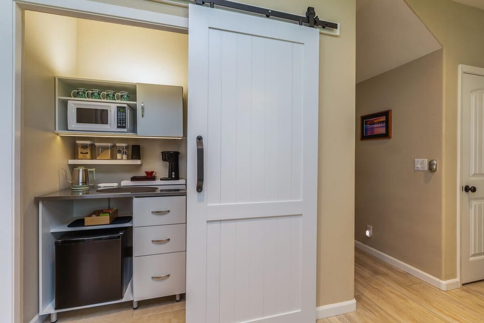 Downstairs Kitchenette.
