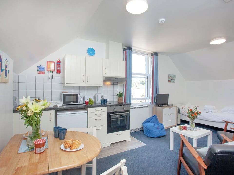 Open plan living space | Apartment Twelve - Broadshade Holiday Apartments, Paignton