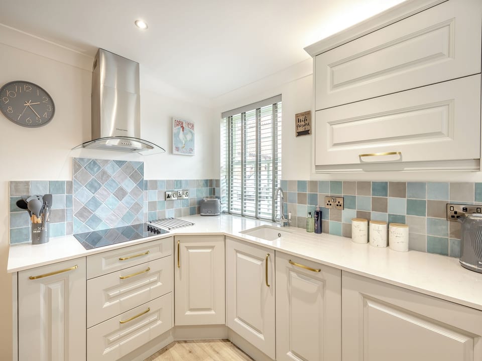 Kitchen | Royal Oak Cottages- The Cooperage - Royal Oak Cottages, Wainfleet, near Skegness