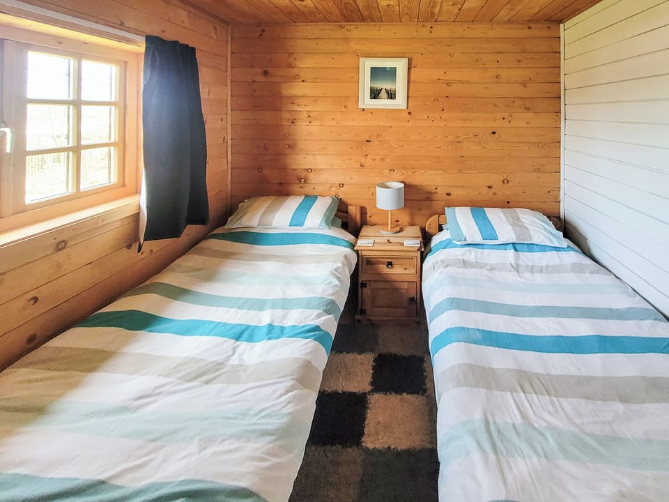Twin bedroom | Forest Lodge, Kippford near Dalbeattie