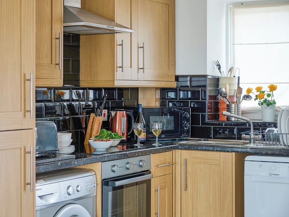 Kitchen | Hayloft - Bach Wen Cottages, Clynnog Fawr