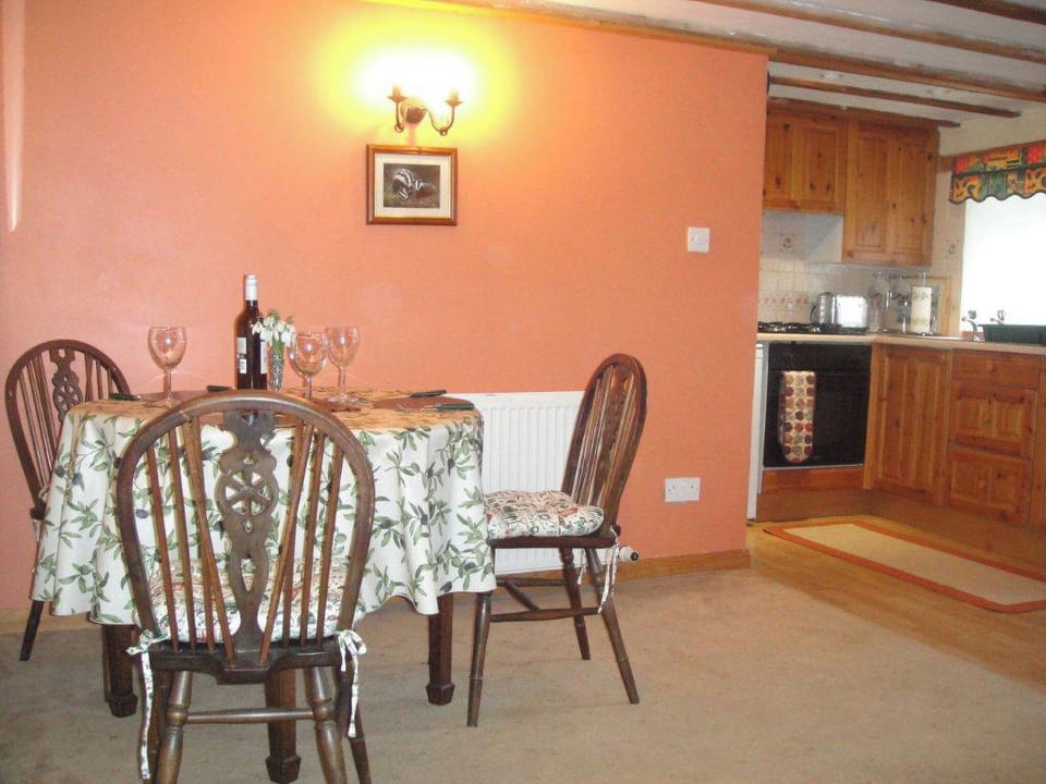 Whitehall Farm Cottages - Badger&rsquo;s Barn, Staintondale near Scarborough