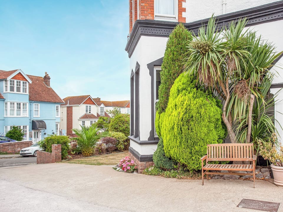 Exterior | Broadshade Holiday Apartments, Paignton