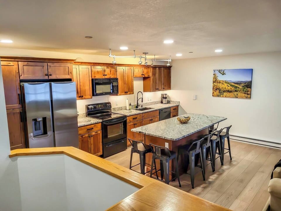 Fully remodeled kitchen with seating for up to 8! 