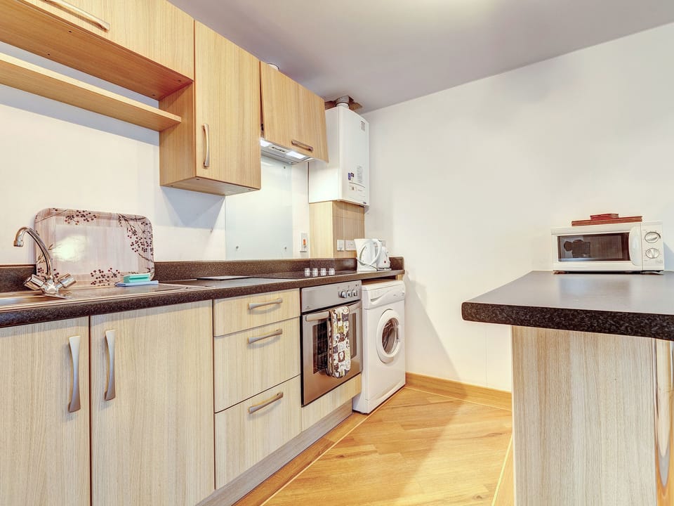 Kitchen | 14 Red Rock - Red Rock Apartments, Dawlish Warren