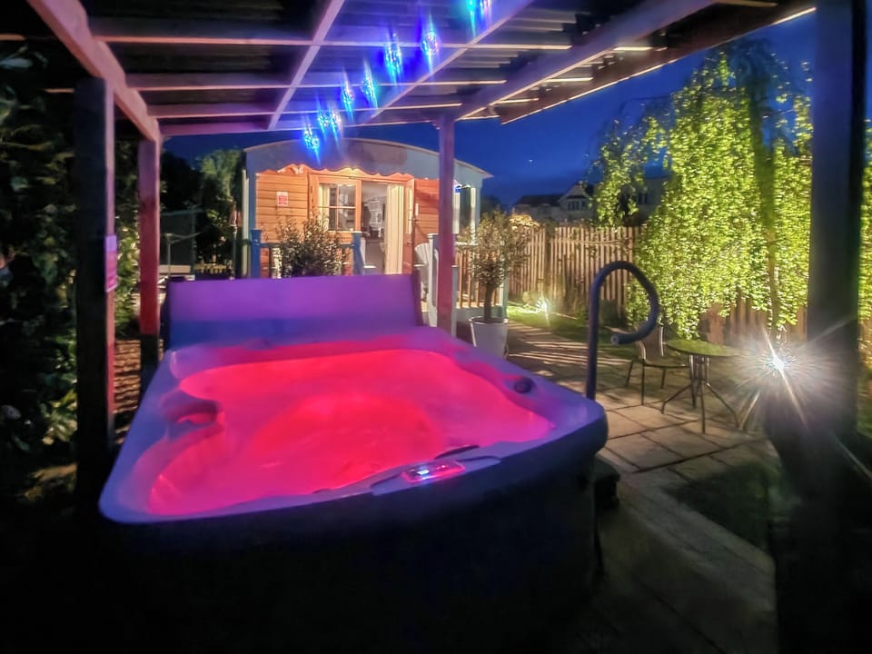 Hot tub | Forget Me Not French Roulotte, Worthing