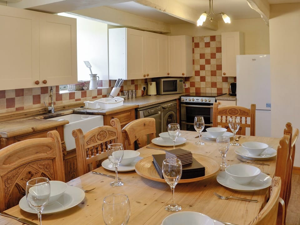Charming kitchen/ dining area | Kingfisher Cottage - Lambley Farm, Lambley near Haltwhistle