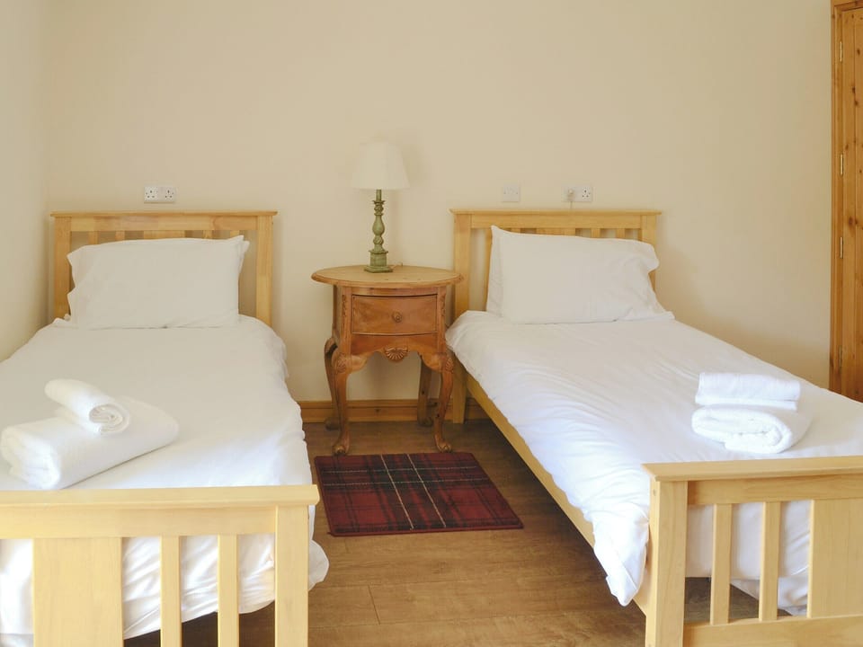 Twin bedroom | Kingfisher Cottage - Lambley Farm, Lambley near Haltwhistle