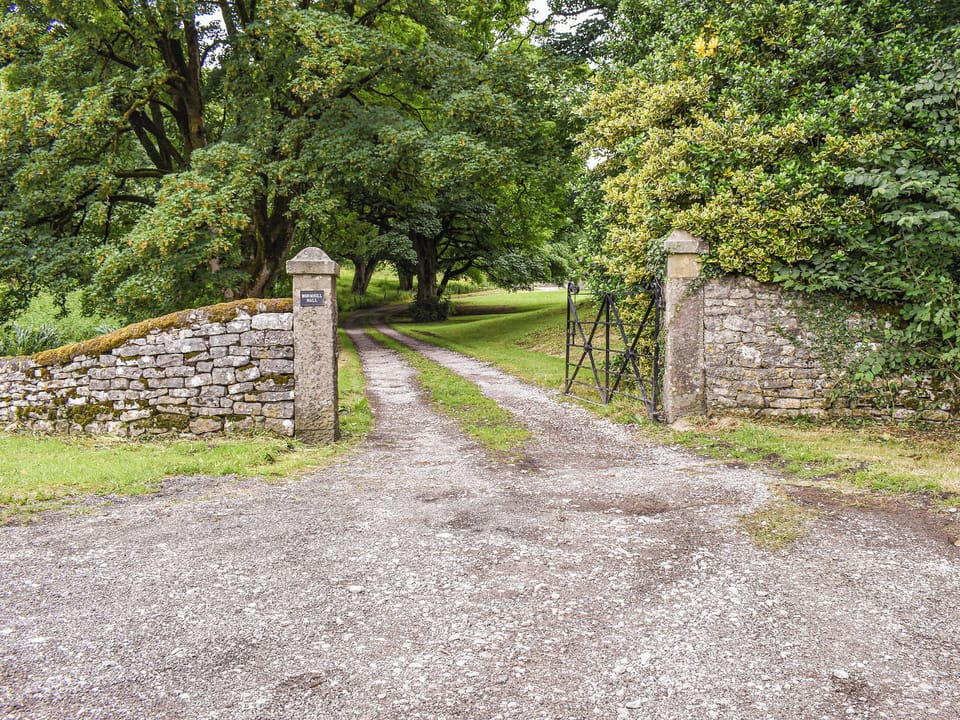 Driveway | The Brew House, Buxton