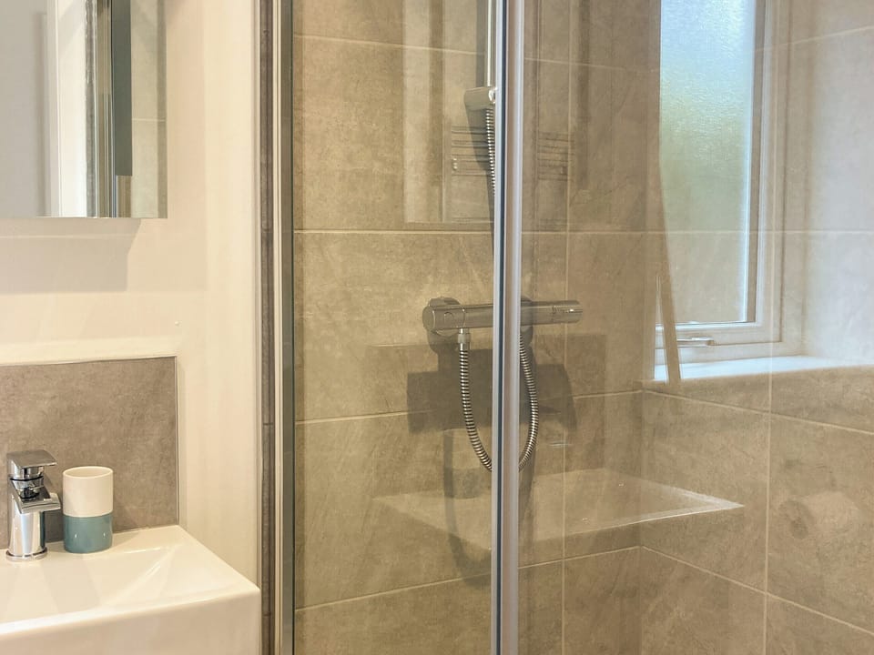 Shower room | Sonas, Torlundy