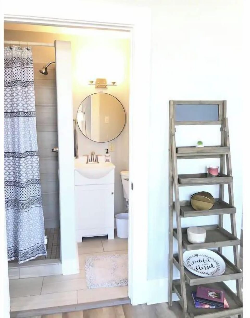 Historic Perfectly-located Uptown Studio Apartment in New Orleans