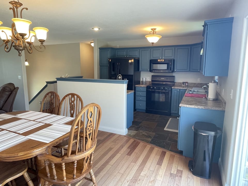 Kitchen/dining area