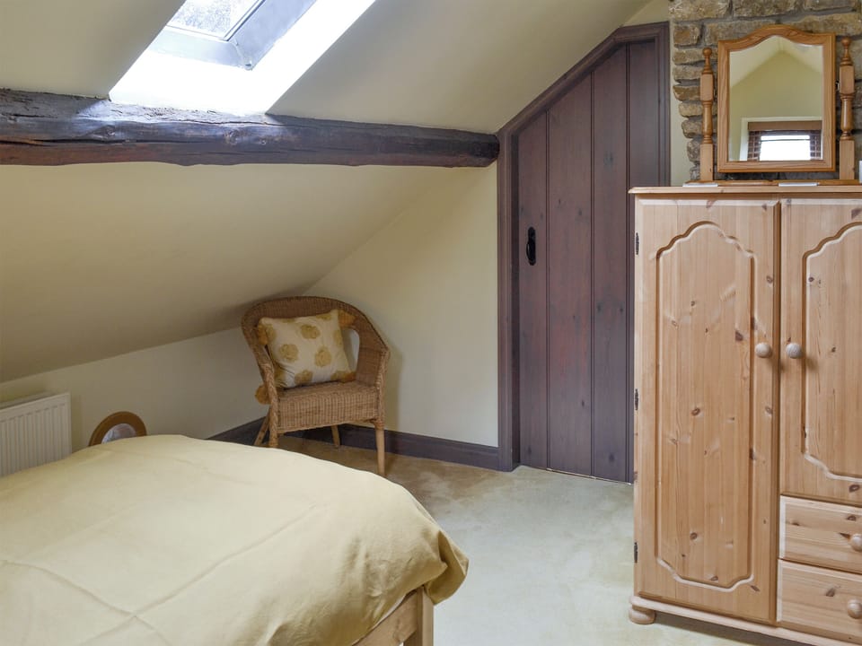 Ample storage within single bedroom | Kimlin Cottage - Kimlin Cottage and Jenny Spring, High Yedmandale near West Ayton