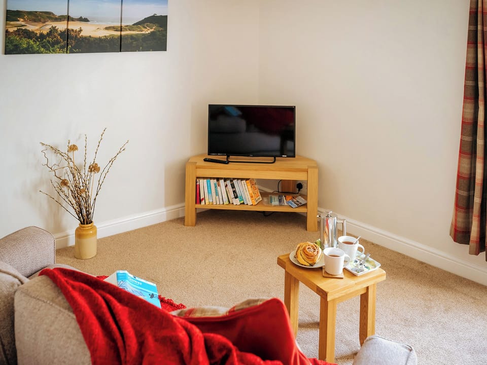 Living area | Jones&rsquo; Stable - Jones&rsquo; Cottages, Gower