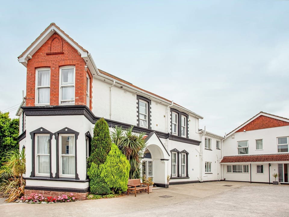 Exterior | Broadshade Holiday Apartments, Paignton