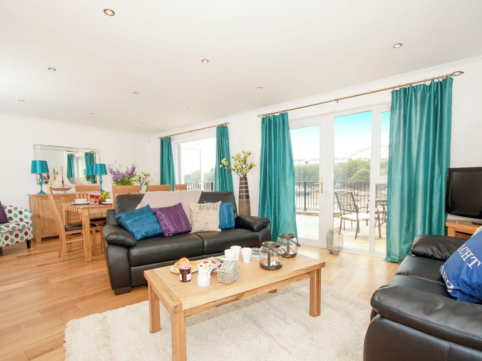 Living area | Kingfisher - The Waterfront, Blackbridge, near Milford Haven