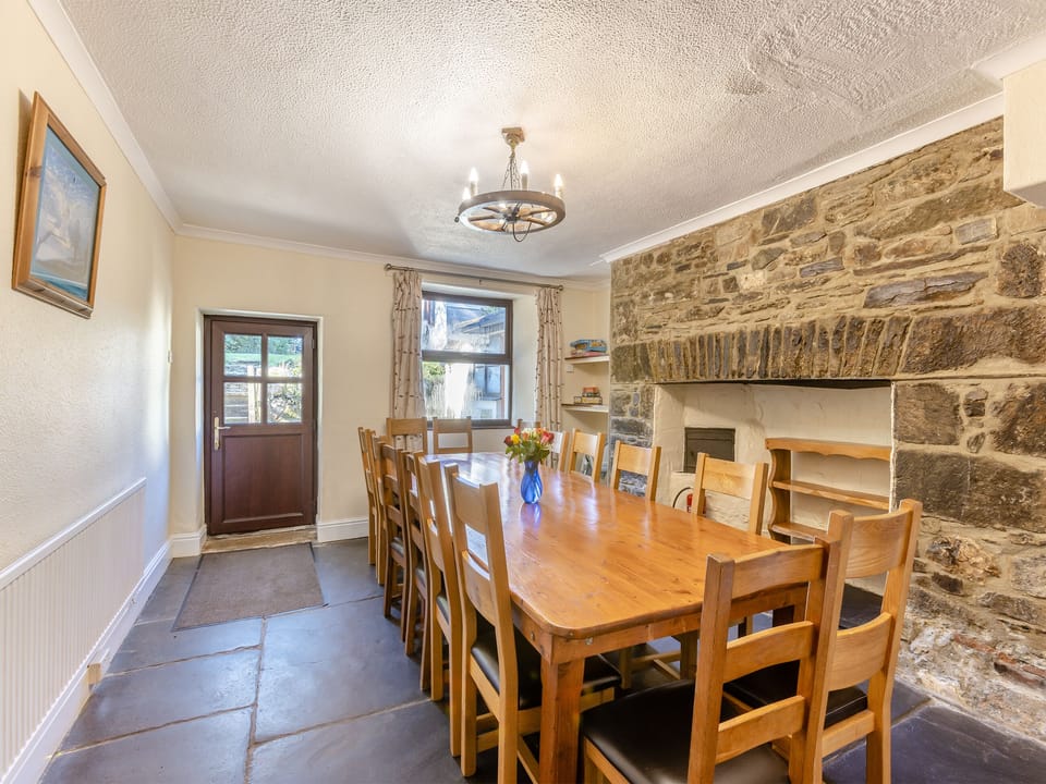 Dining room | Sherrill Farmhouse - Sherrill Farm Holiday Cottages, Dunterton, near Tavistock
