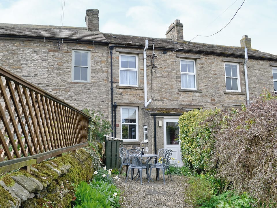 Exterior | Spring Cottage, Carperby near Leyburn