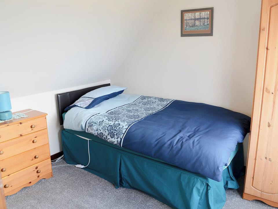 Twin bedroom | Croft Cottage, Gairloch, Wester Ross