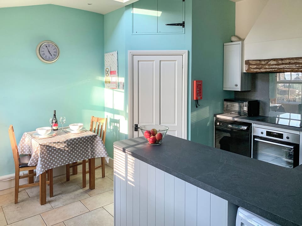 Kitchen/diner | Pinfold Cottage, West End, Elton