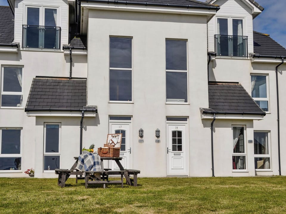 Exterior | Sandy Feet - The Fairways, Portpatrick