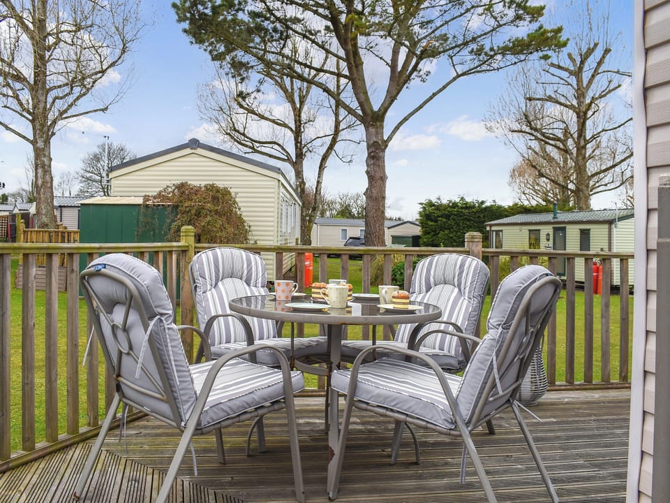 Decking | Little Bodieve, Wadebridge