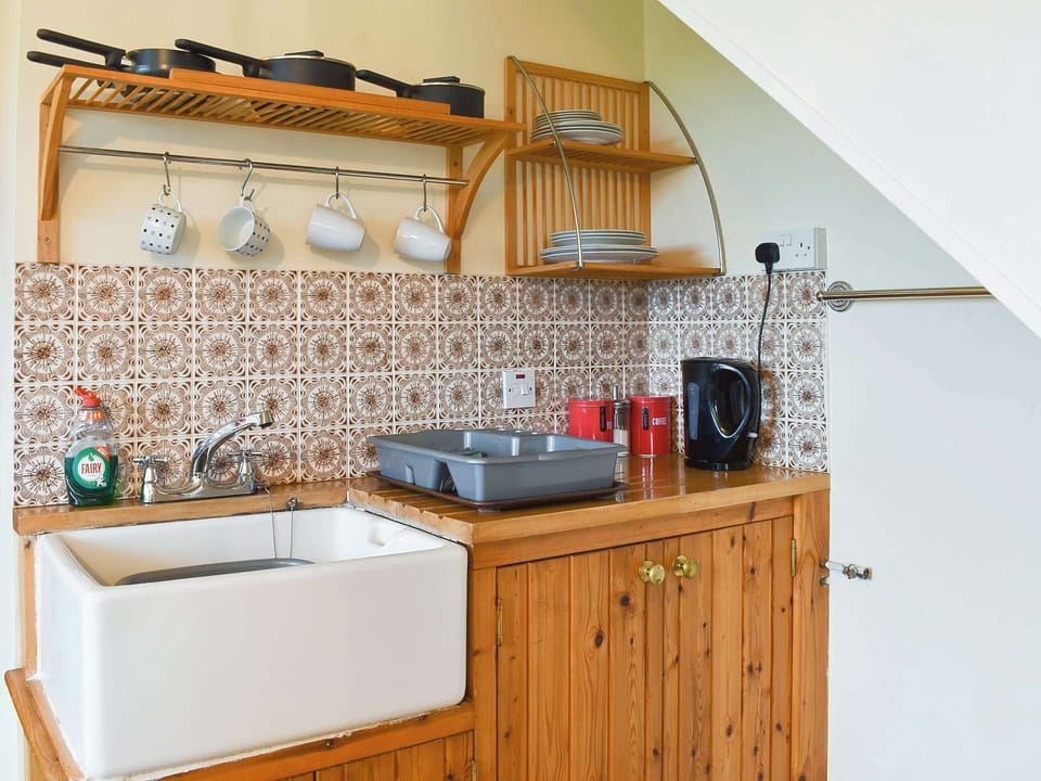 Kitchen | Ty Mawr 1 - Ty Mawr Cottages, Windermere