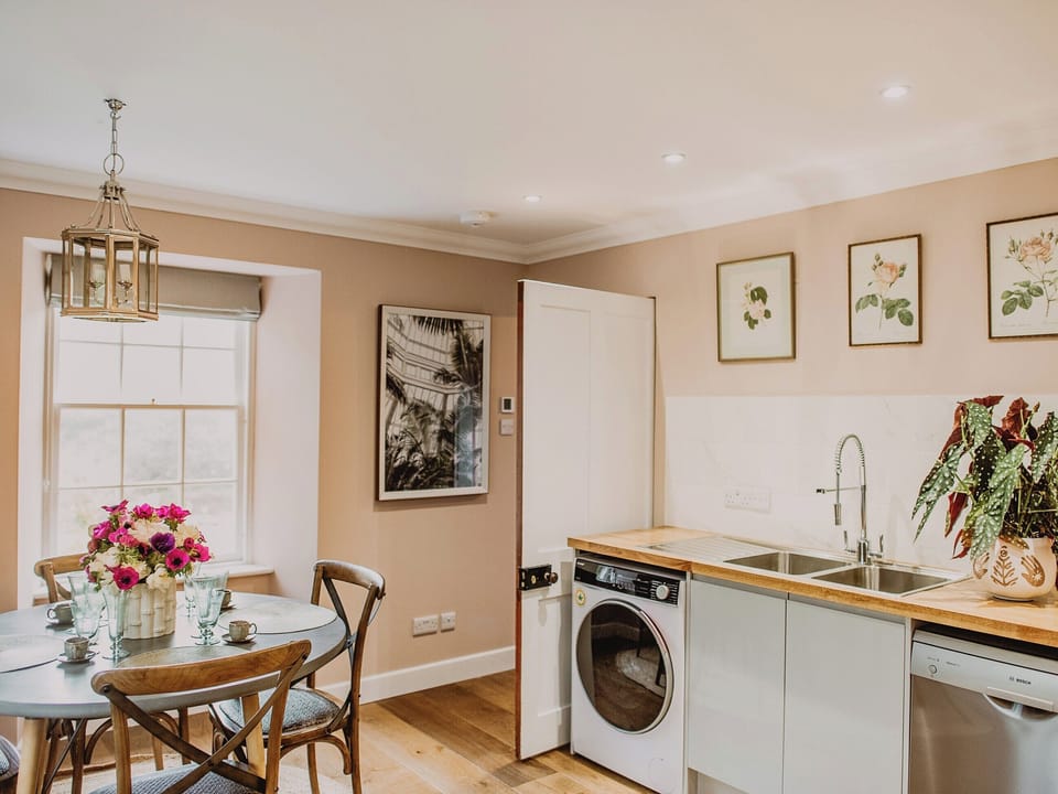 Kitchen/diner | Fawn&rsquo;s Velvet - Dunskey Estate, Portpatrick, near Stranraer