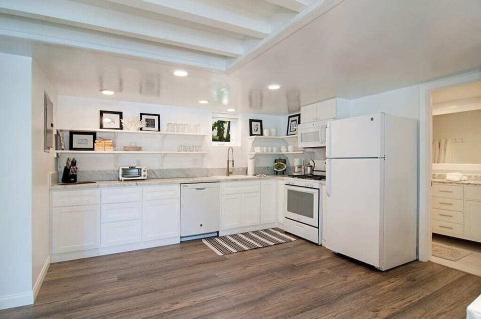 Kitchen area.