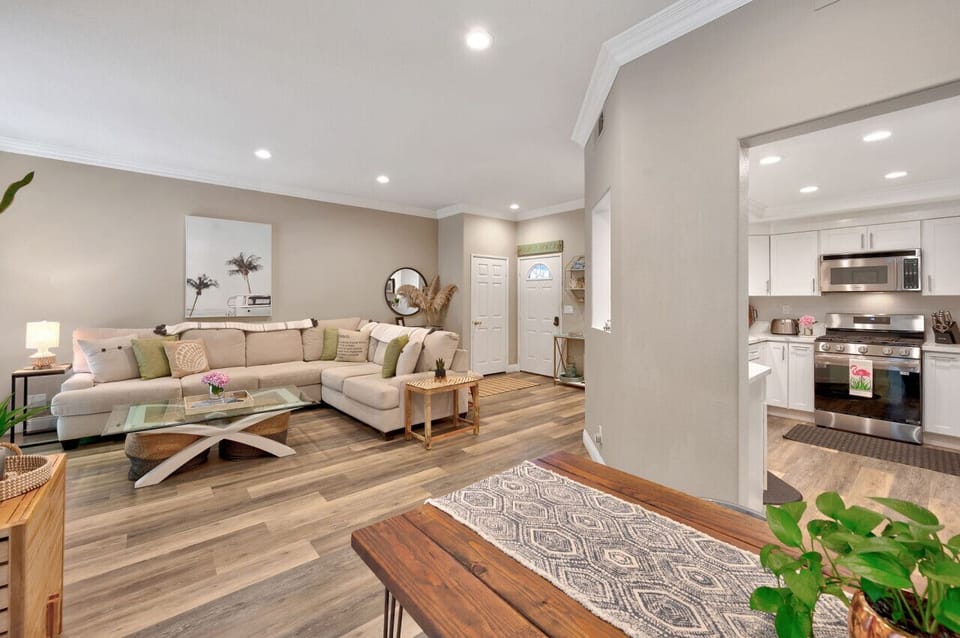 Open concept to the living room and dining room