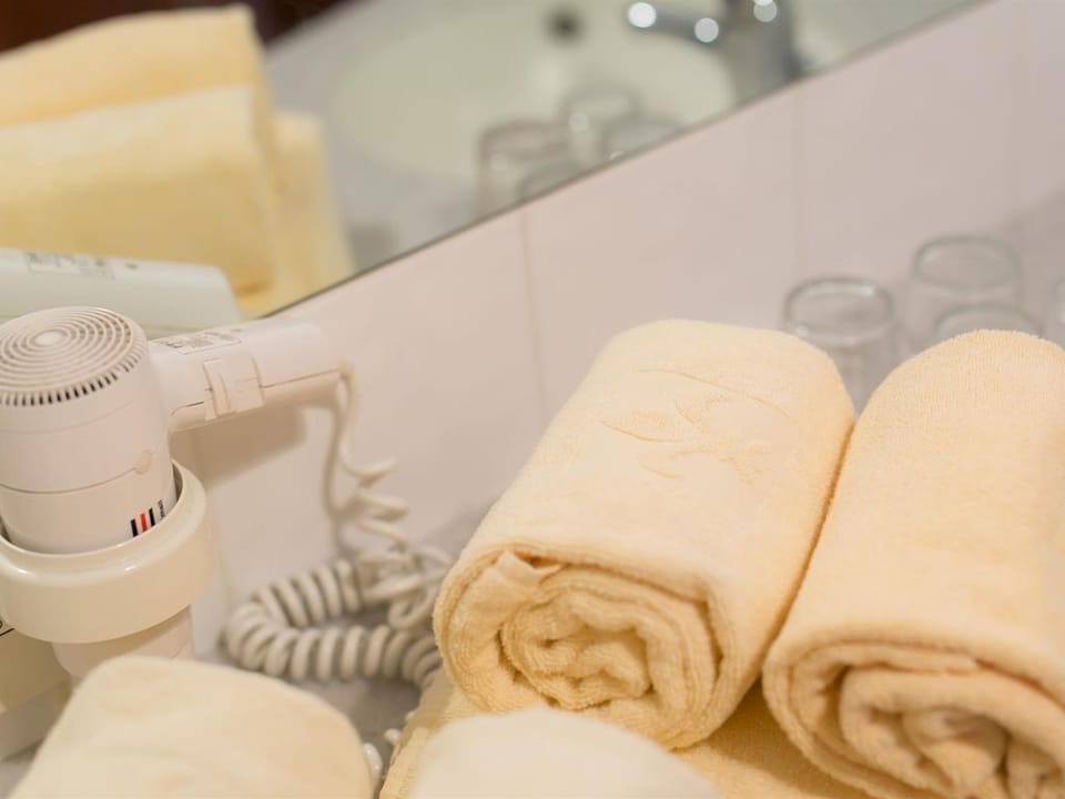Bathroom amenities