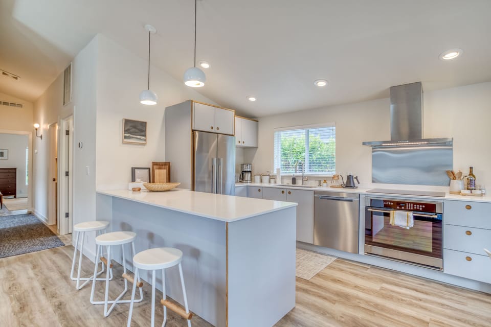 Kitchen Area Seating