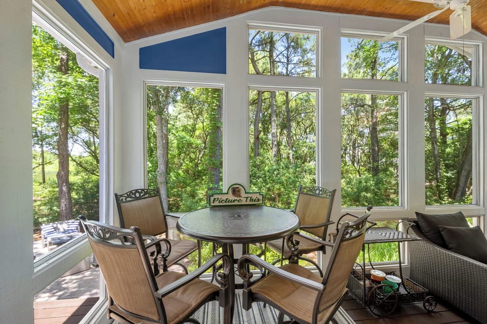 CC177: Picture This | Bottom Level Back Screened Porch