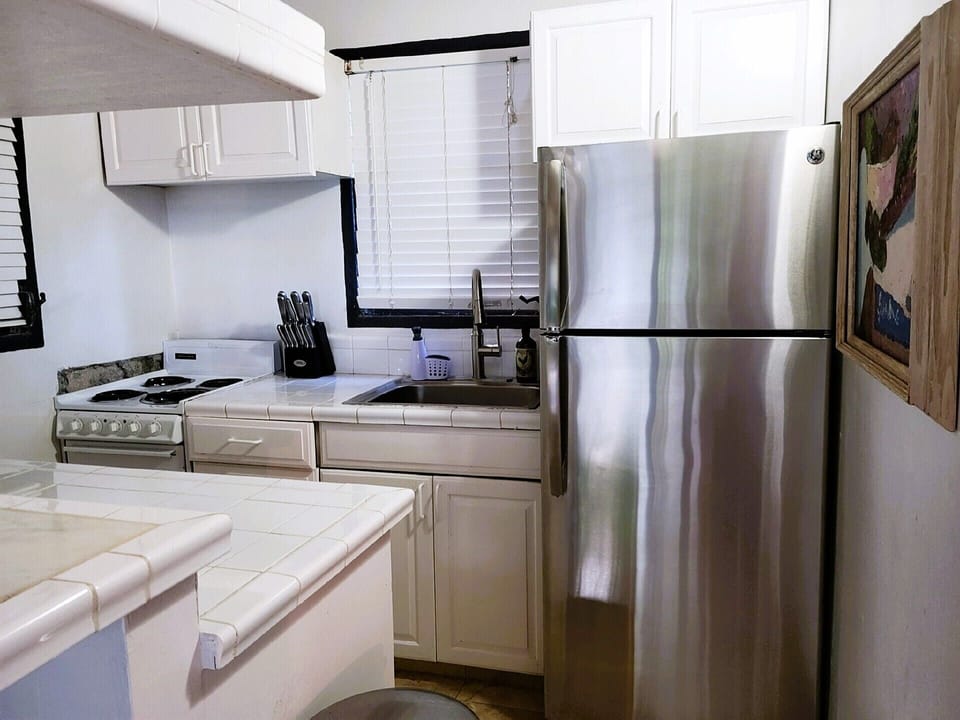Pool Villa Kitchen