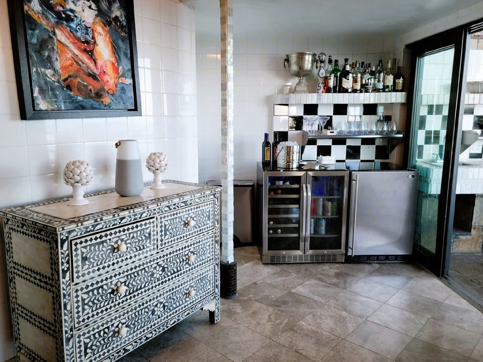 Villa Alhambra Main Bar
