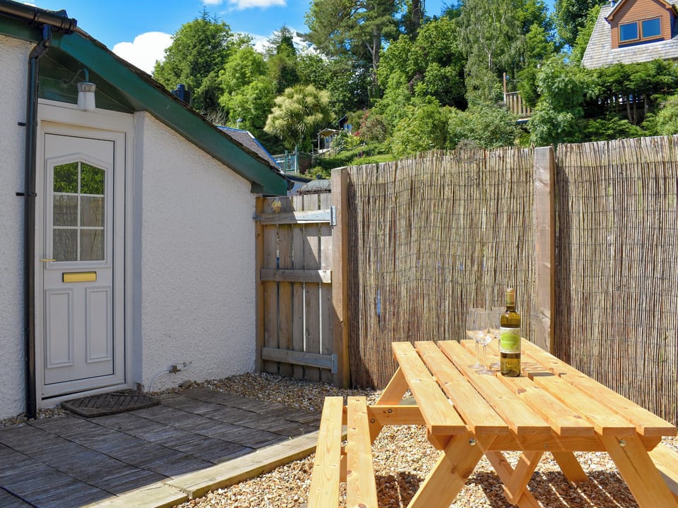 Sitting-out-area | 1 Hamilton Terrace, Lamlash, Isle of Arran