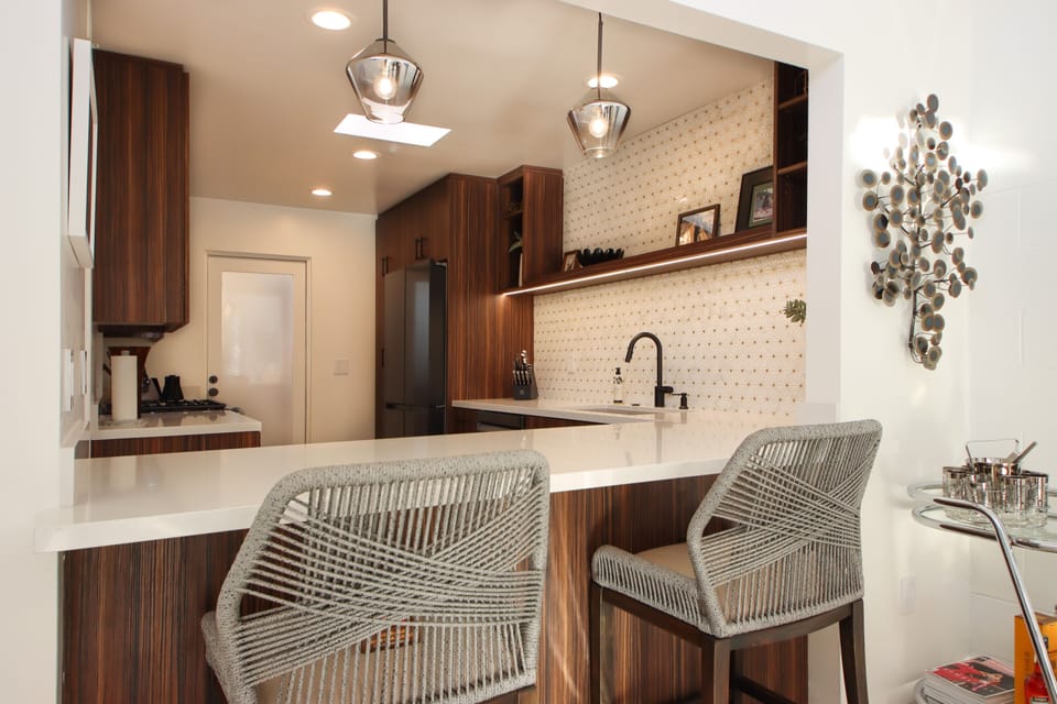 Breakfast bar